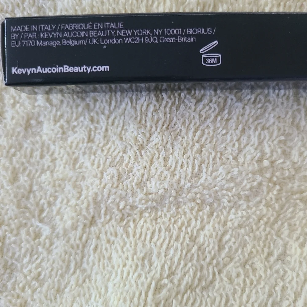 Kevyn Aucoin Unforgetable Modern Love Cream Lipstick NIB .07 Oz/2 G